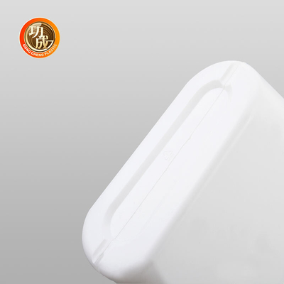 HDPE 1500ml 2000ml μπουκάλια πετρελαίου μηχανών με το μεταλλικό κουτί πετρελαίου μηχανών καπακιών